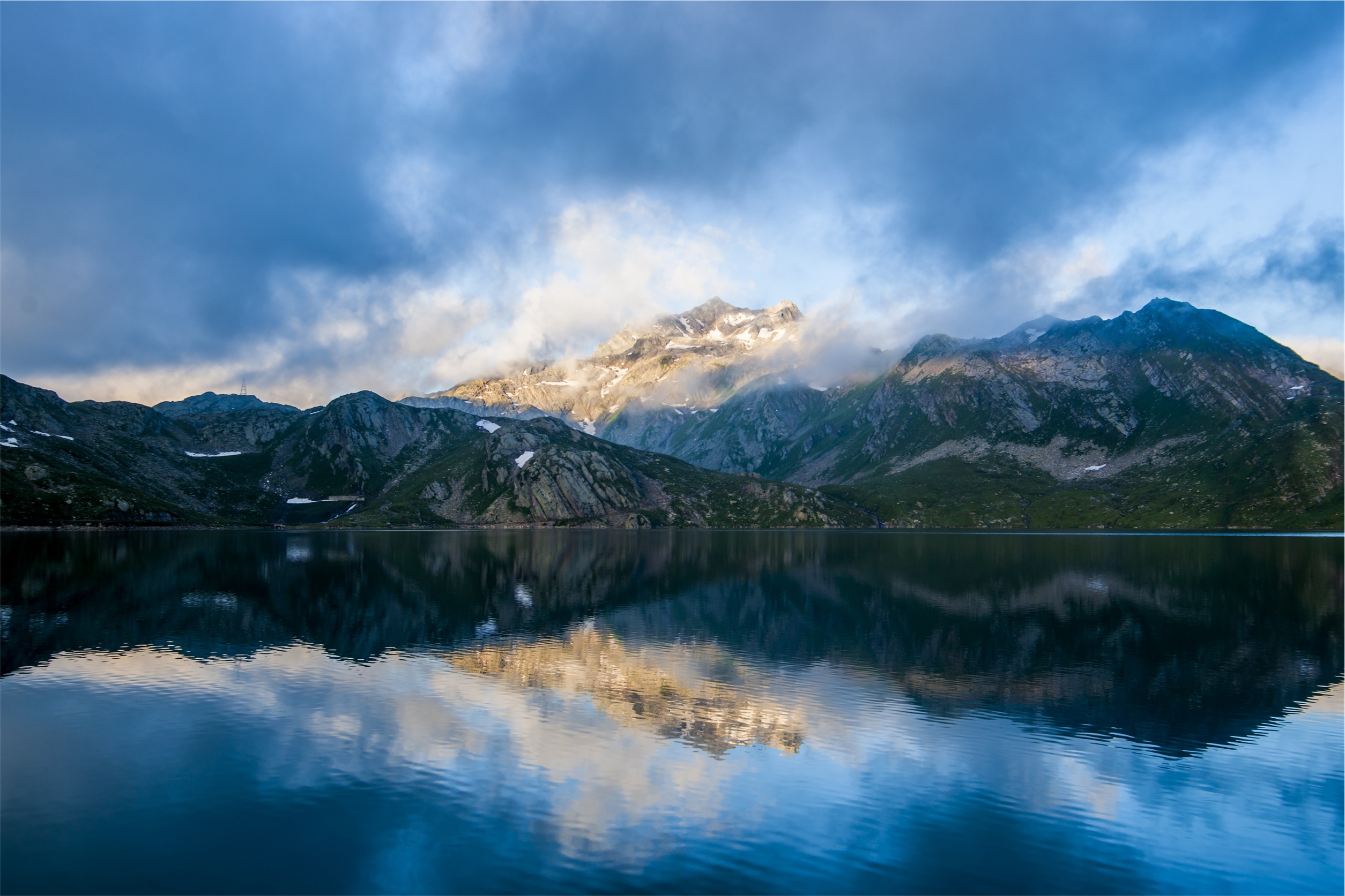 Lake, mountains and blue sky